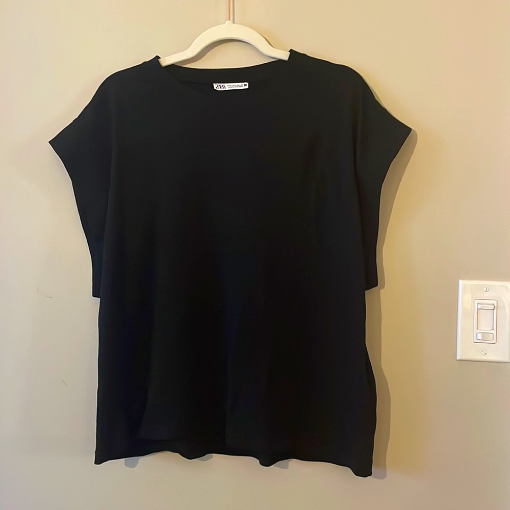 Zara tee
